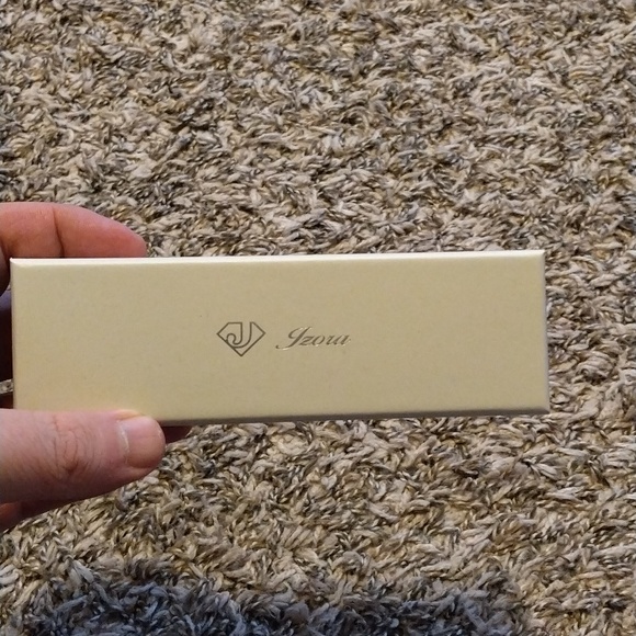 Jzora Rings - Picture 2 of 6